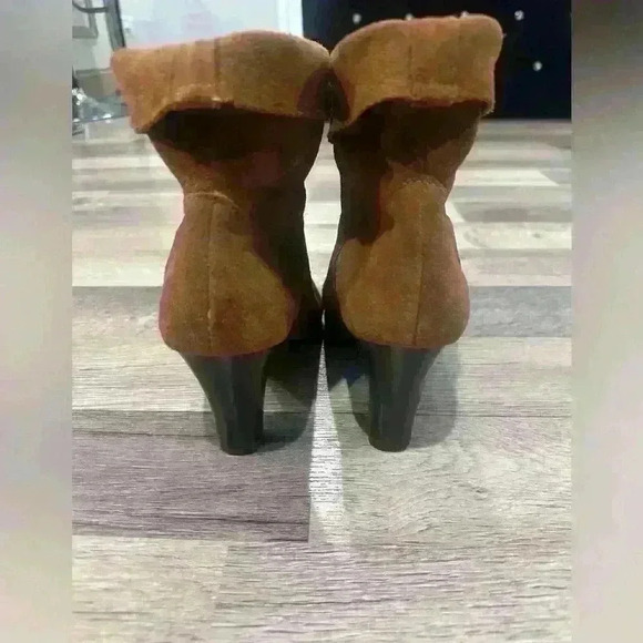 Markon Suede heel boots Leather upper balance man made material. Slightly worn - Picture 3 of 4